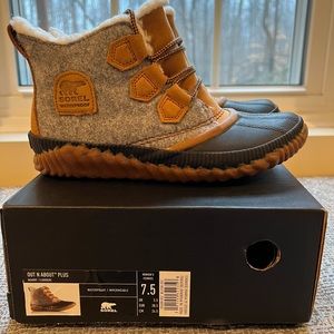 Sorel Out N About Plus Waterproof - Tan/Black/Gray 7.5
